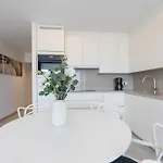 公寓 Lecomte - Beachfront Seaview 196 *