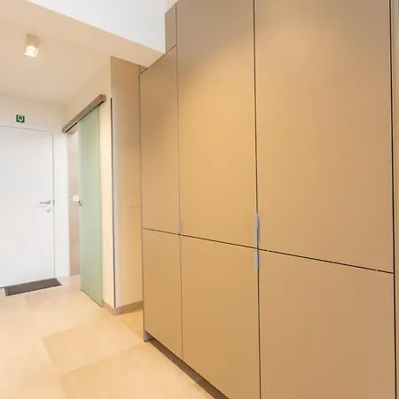 Lecomte - Beachfront Seaview 196 Ostend