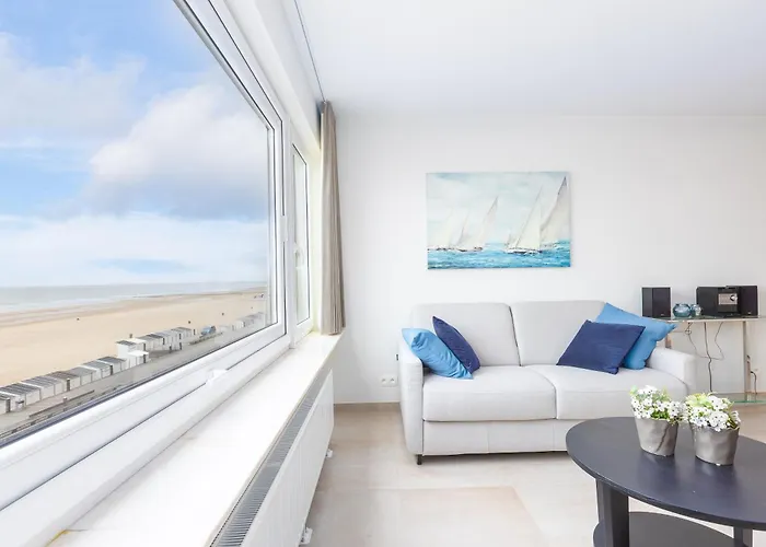 Lecomte - Beachfront Seaview 196 *