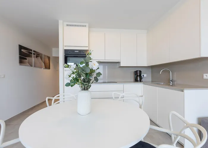 Apartment Lecomte - Beachfront Seaview 196 *