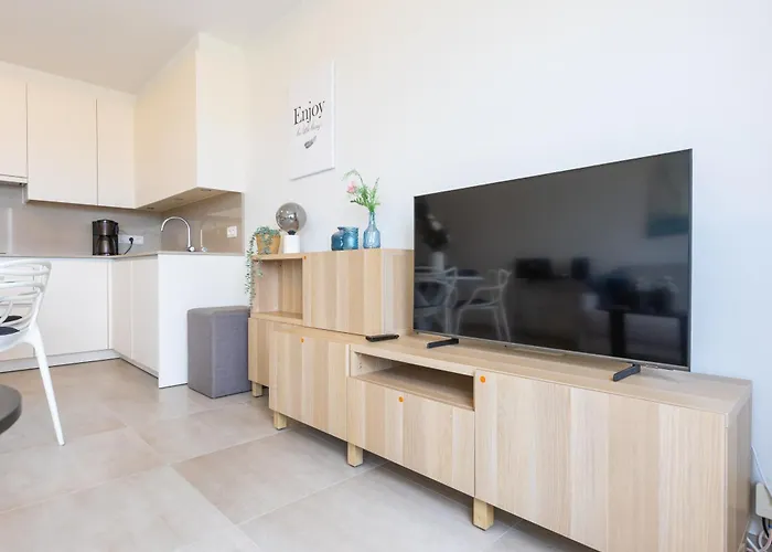 Apartment Lecomte - Beachfront Seaview 196 Ostend