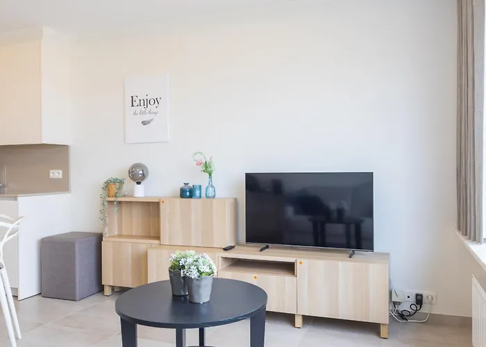 Apartment Lecomte - Beachfront Seaview 196