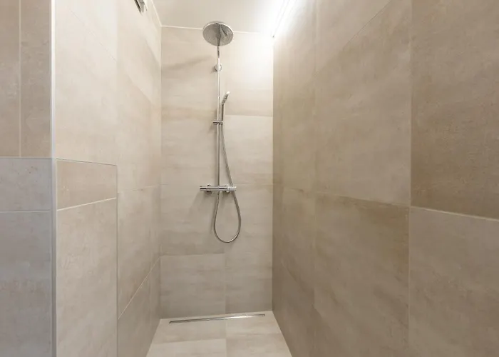 Lecomte - Beachfront Seaview 196 Apartment